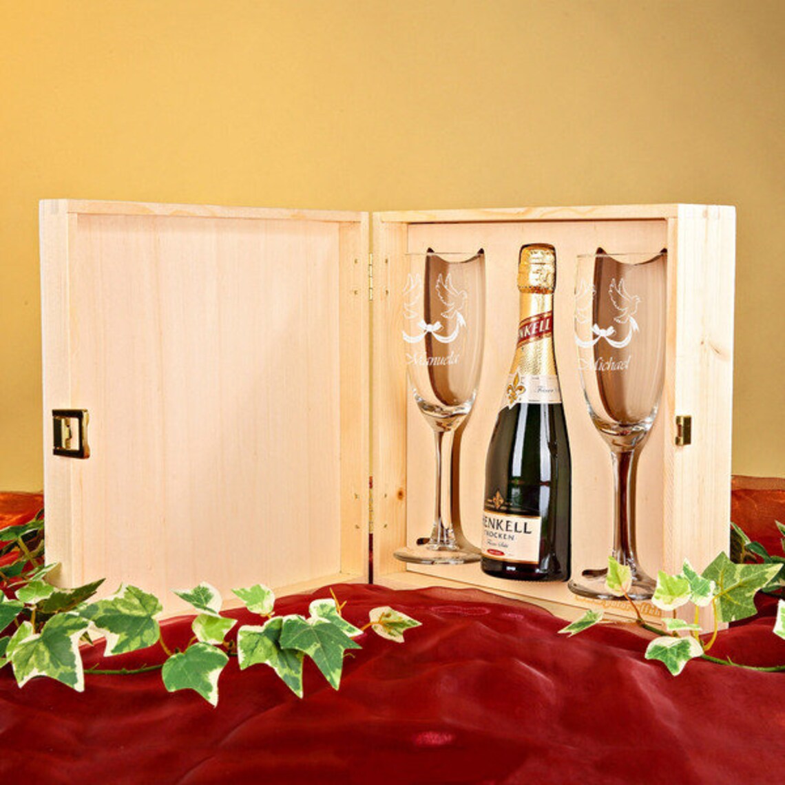 4PCs. Sparkling wineGift set for wedding incl... Etsy
