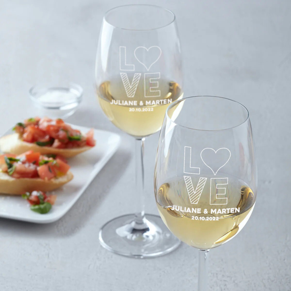 Bicchieri da vino bianco – cristallo soffiato a mano – Set di 2 bicchieri a stelo lungo, 100% cristallo premium senza piombo – regalo per matrimonio, anniversario, Natale – 368,5 g, trasparenti