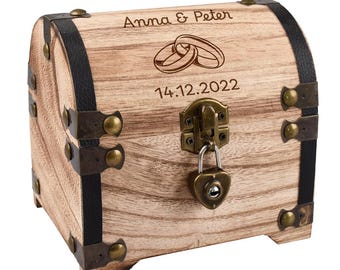 Schatztruhe aus Holz mit Gravur als Hochzeitsgeschenk - Personalisierte Schatzkiste mit Namen - Geschenk zur Hochzeit und Verlobung