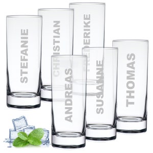 Könnte beinhalten: Satz mit sechs durchsichtigen Highball-Gläsern aus Glas mit personalisierten Namen: Stefanie, Christian, Andreas, Frederike, Susanne und Thomas. Die Gläser stehen auf weißem Hintergrund.