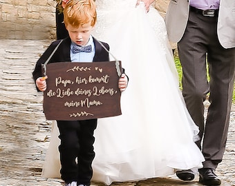 Here comes the bride sign made of wood, completely customizable