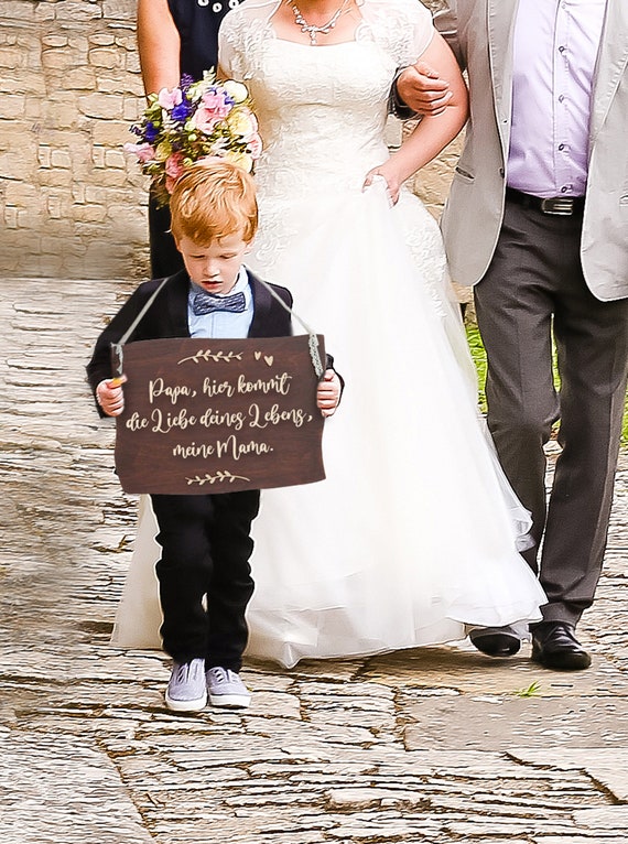 Here comes the bride sign made of wood, completely customizable