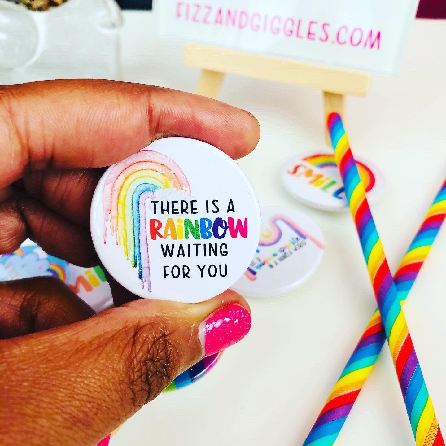 2 Badges Cœur Arc-en-Ciel - Alliage - Message Inspirant - Accessoire Fierté LGBTQ+