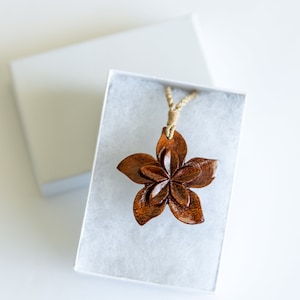Wood Plumeria Beach Necklace