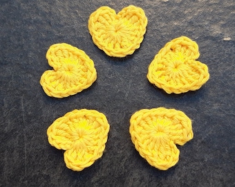 5 COEURS applications au crochet jaune