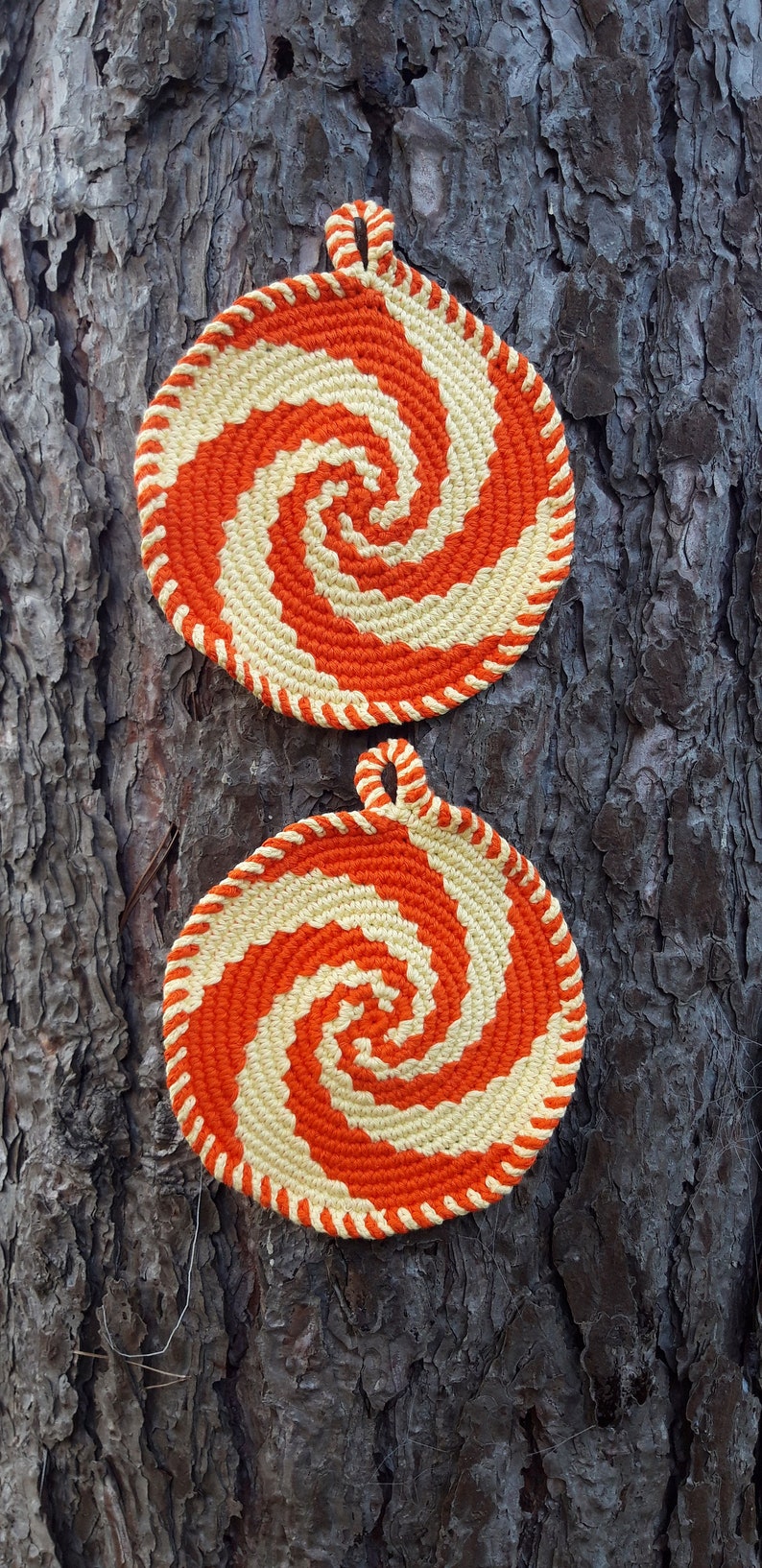 Topflappenpaar gehäkelt Spiralmuster orange/gelb Bild 4