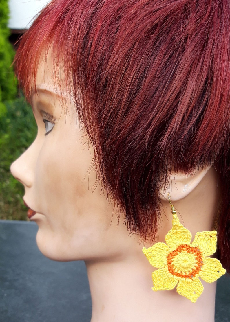 Boucles d'oreilles FLEURS au crochet image 6