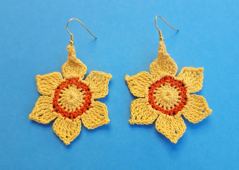 Boucles d'oreilles FLEURS au crochet image 1