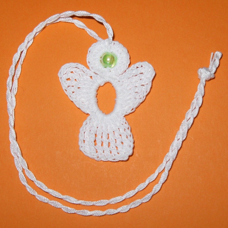 3 crochet Angel Charms white with bead image 3