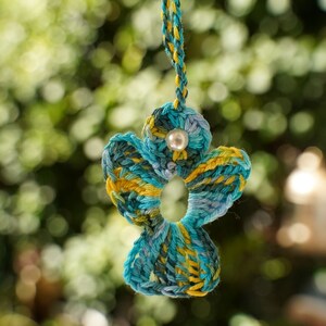 Ange au crochet turquoise jaune image 5