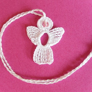 2 crochet Angel Charms white, rose bead image 9