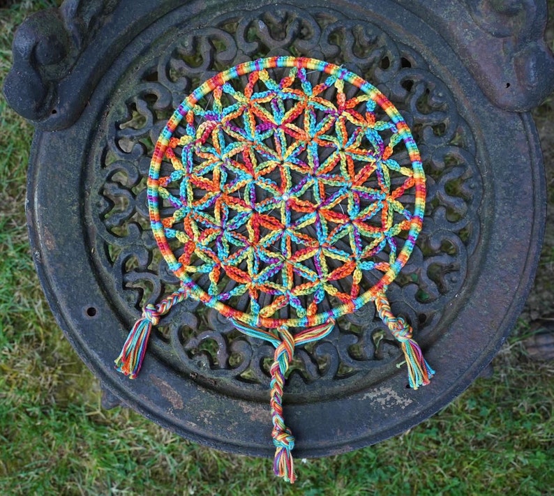 Dreamcatcher crochet FLOWER OF LIFE image 4