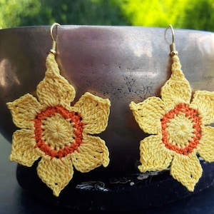 Boucles d'oreilles FLEURS au crochet image 8