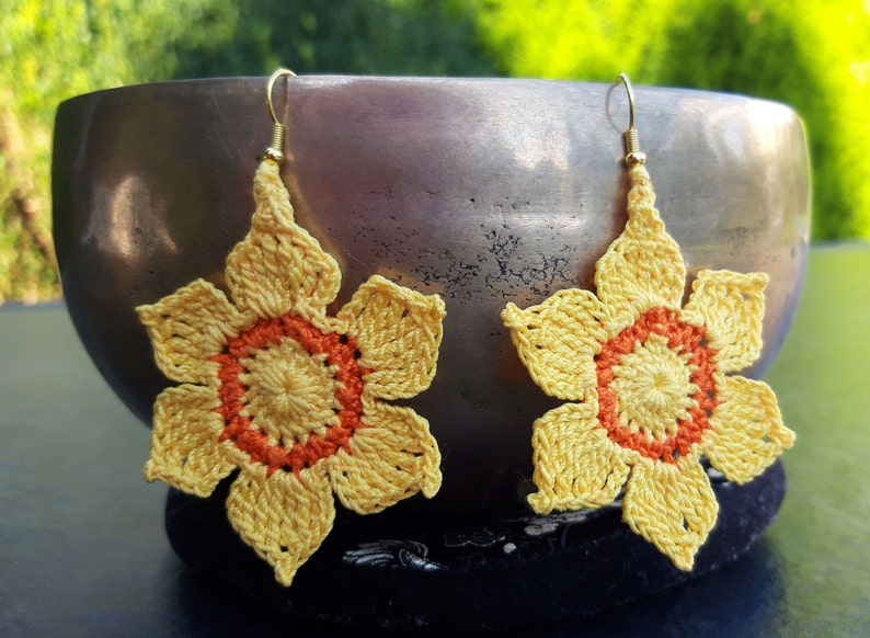 Boucles d'oreilles FLEURS au crochet image 8