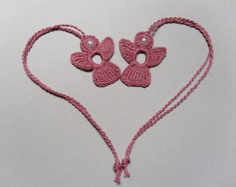 2 crochet Angel Charms rose