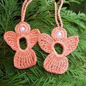 2 crochet Angels Charm salmon image 1