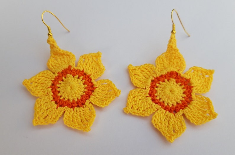 Boucles d'oreilles FLEURS au crochet image 2