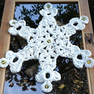 FLOWER OF LIFE Doily bordered