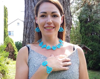 Collier, Bracelet, Boucles d'oreilles au crochet