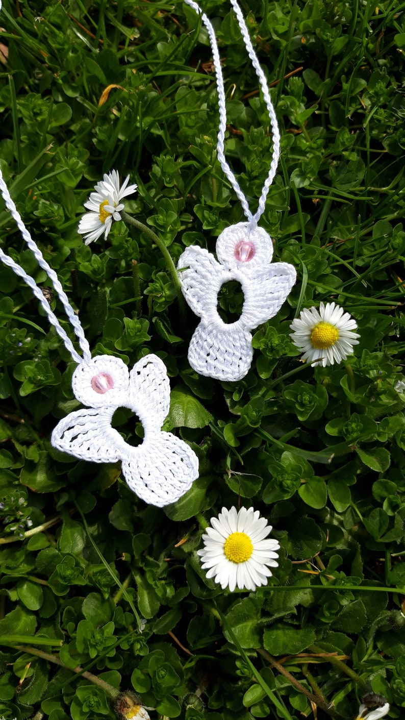 2 crochet Angel Charms white, rose bead image 1