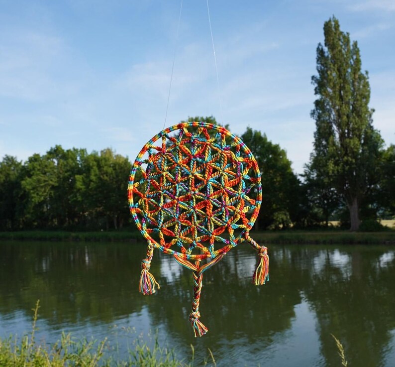 Dreamcatcher crochet FLOWER OF LIFE image 5