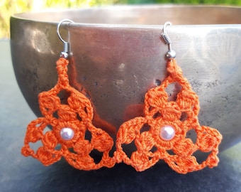 TRIANGLE Boucles d'oreilles au crochet en orange