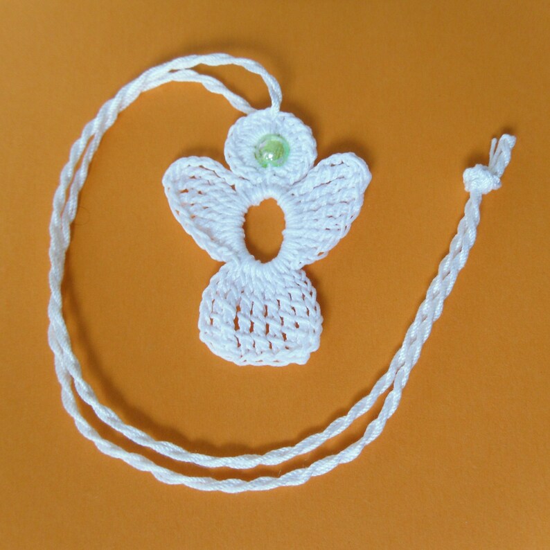 3 crochet Angel Charms white with bead image 8