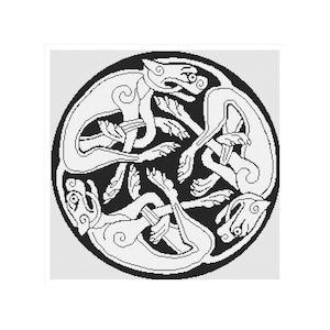 Puede incluir: Ilustración en blanco y negro de tres perros estilizados entrelazados en un patrón circular. Los perros están representados en un diseño de nudo celta.