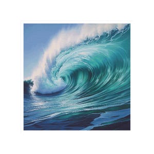 Puede incluir: Una gran ola azul turquesa rompiendo en el océano. La ola se rompe y crea una cresta espumosa blanca. El agua es de un azul profundo.