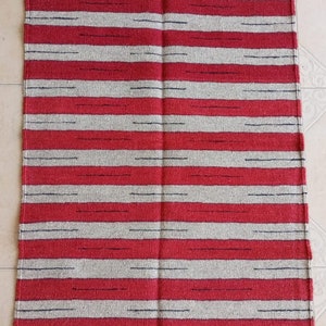 Dywan w paski Navajo, czerwony i szary dywan schodowy, długi dywan Navajo, dywan Navajo, dywan niestandardowy, dywan korytarzowy Navajo, dywan wełniany, dywan kilim na korytarz