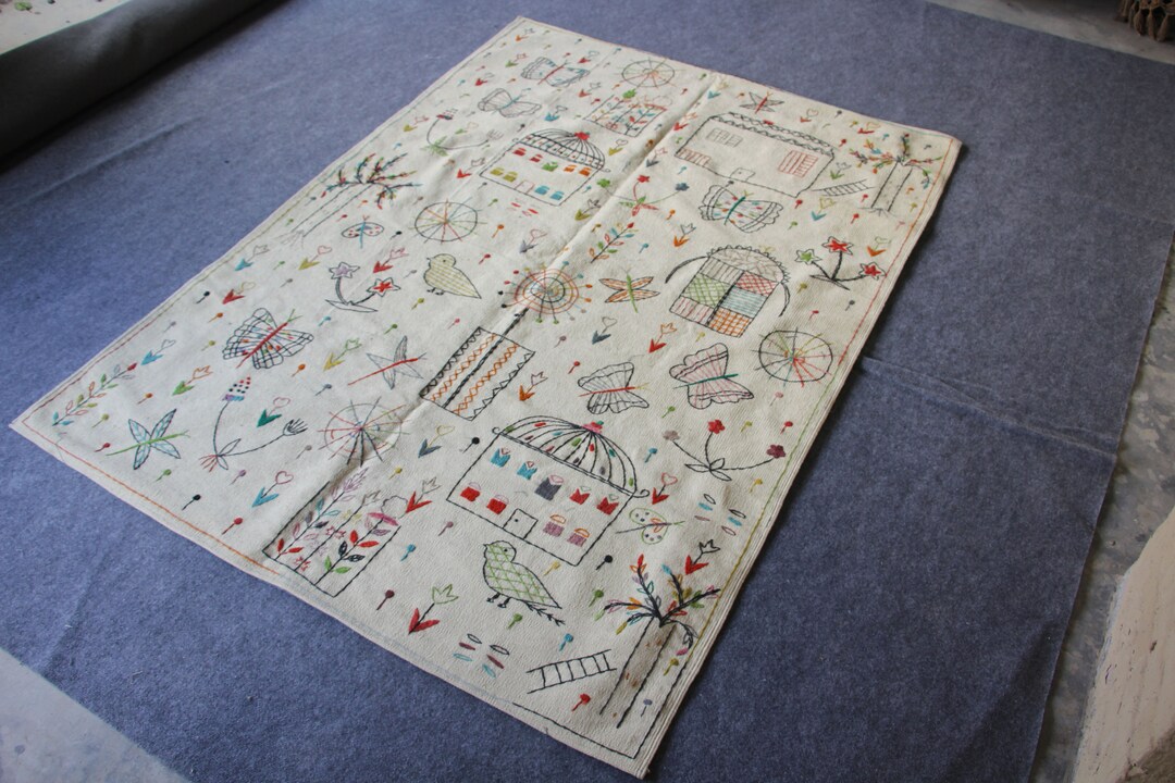 Pictorial Rug, Embroidered Rug, Hooked Rug, 8x10 Area Rug, 9x12 Rug