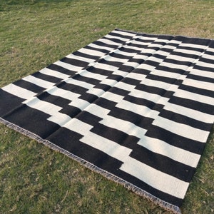 Black and white rug, Turkish kilim rug, striped rug, 8x10 rug, 9x12 rug, 5x8 rug, 4x6 rug, 10x14 rug, custom size rug, designer rug,wool rug