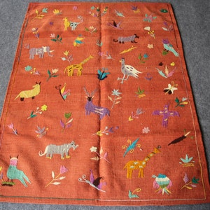 Oranger bestickter Kelim Teppich, Baby Teppich, bestickter Kelim Teppich, Baby Teppich, Wanddeko Teppich