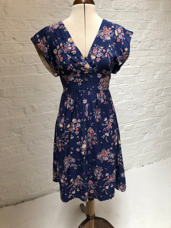 1970s does 1940s blue floral summer dress