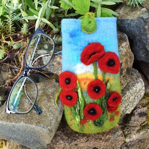 Felt wool glasses case Poppies case Felt wool pouch Gift idea Felt wool glasses case Poppies