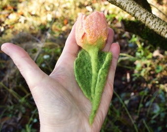 Felted wool brooch Flower brooch Wool tulip brooch Gift idea