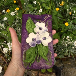 Case for smartphone or others in felted wool Pouch Felted wool flowers Gift idea Pouch felted wool
