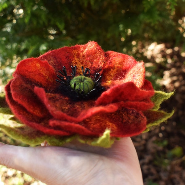 Broche Coquelicot en laine feutrée Broche fleur rouge Broche cadeau Coquelicot