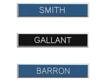 Plaque nominative en plastique gravée | Porte-nom militaire DEU | 6,3 cm x 1,2 cm avec support à double épingle