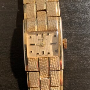 Ladies watch under 1500 store