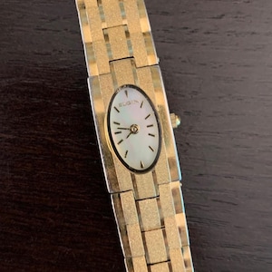 Vintage Ladies Elgin Luxury Style Watch