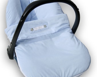 Cover for portable carseat, with zipped-on blanket