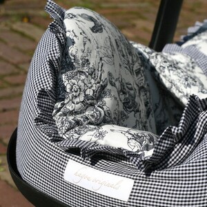 Cover for maxi cosi baby car seat & zipped-on blanket image 3