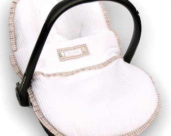 Cover for portable carseat, with zipped-on blanket