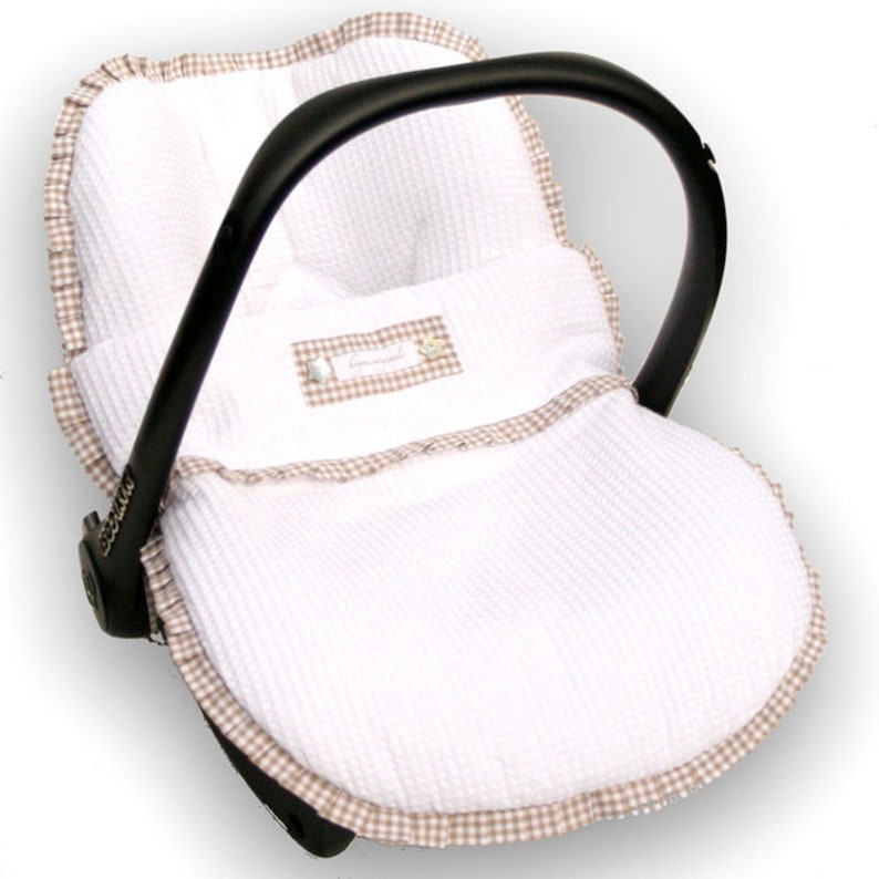 Cover for portable carseat, with zipped-on blanket image 1