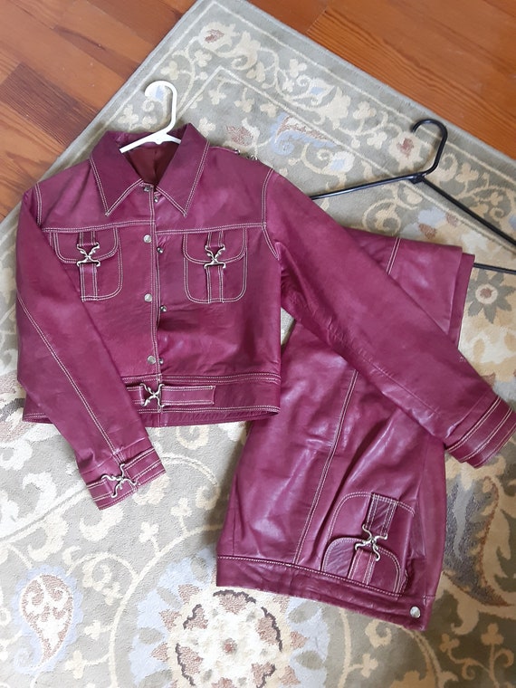 Beautiful Vintage Raspberry Colored 1970s set of L