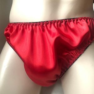 男性用のシンプルなTバックサテンシシーパンティー。花柄の裏地付きクロッチ付き。サイズ（S-3XL）