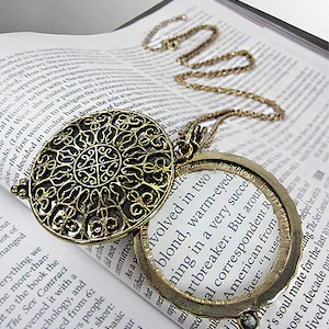 Byzantine Filigree 6 Times Magnifier Magnifying Glass Sliding Top Magnet Pendant Necklace, 30 inch plus 3 inch