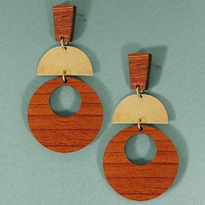 Pendientes geométricos de madera Post