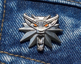 Witcher Wolf Enamel Pin Silver